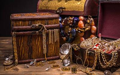 The Top 10 Lost Treasures Still Waiting to Be Found